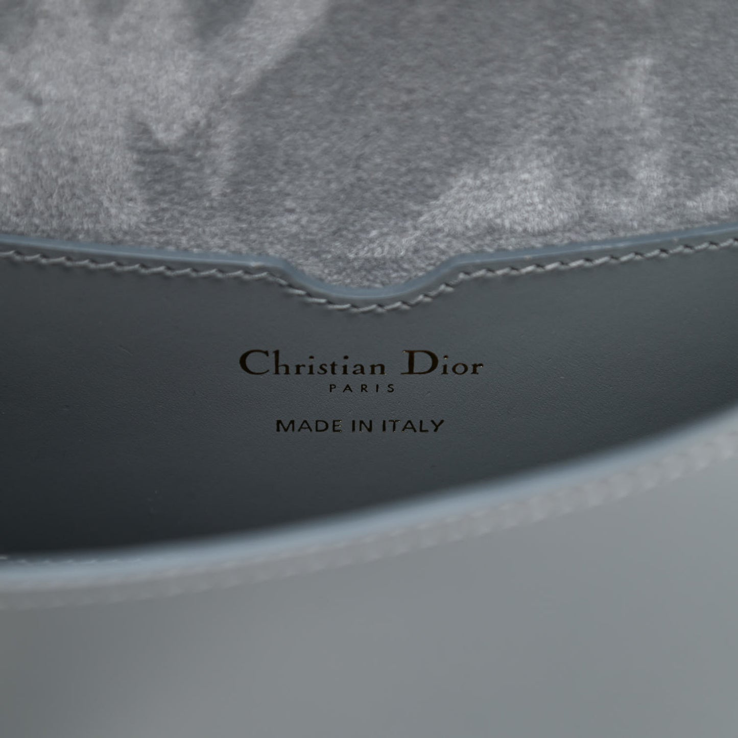 Box Calfskin Medium Bobby Flap Gray