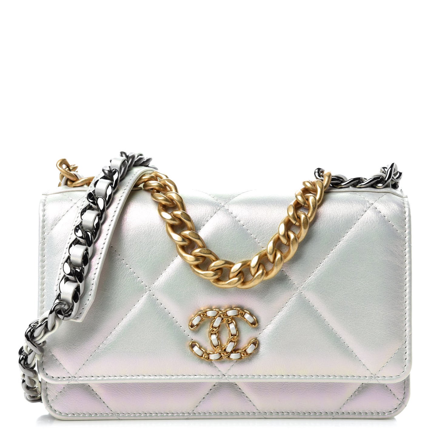 Iridescent Calfskin Quilted 19 Wallet On Chain WOC White
