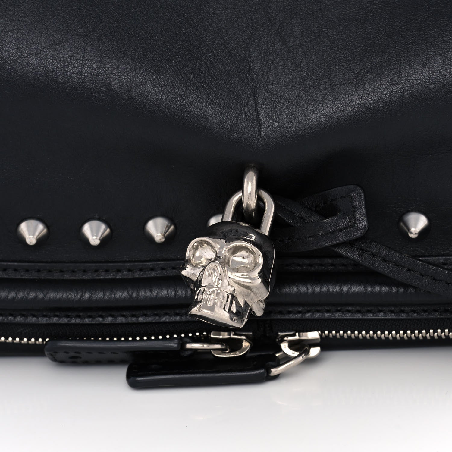 Alexander McQueen Grainy Calfskin Studded Padlock Skull Clutch Black 8 of 14