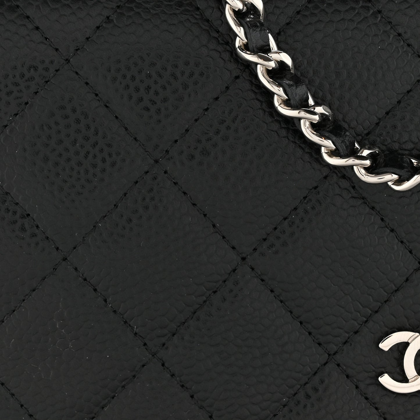 Caviar Quilted Wallet on Chain WOC Black