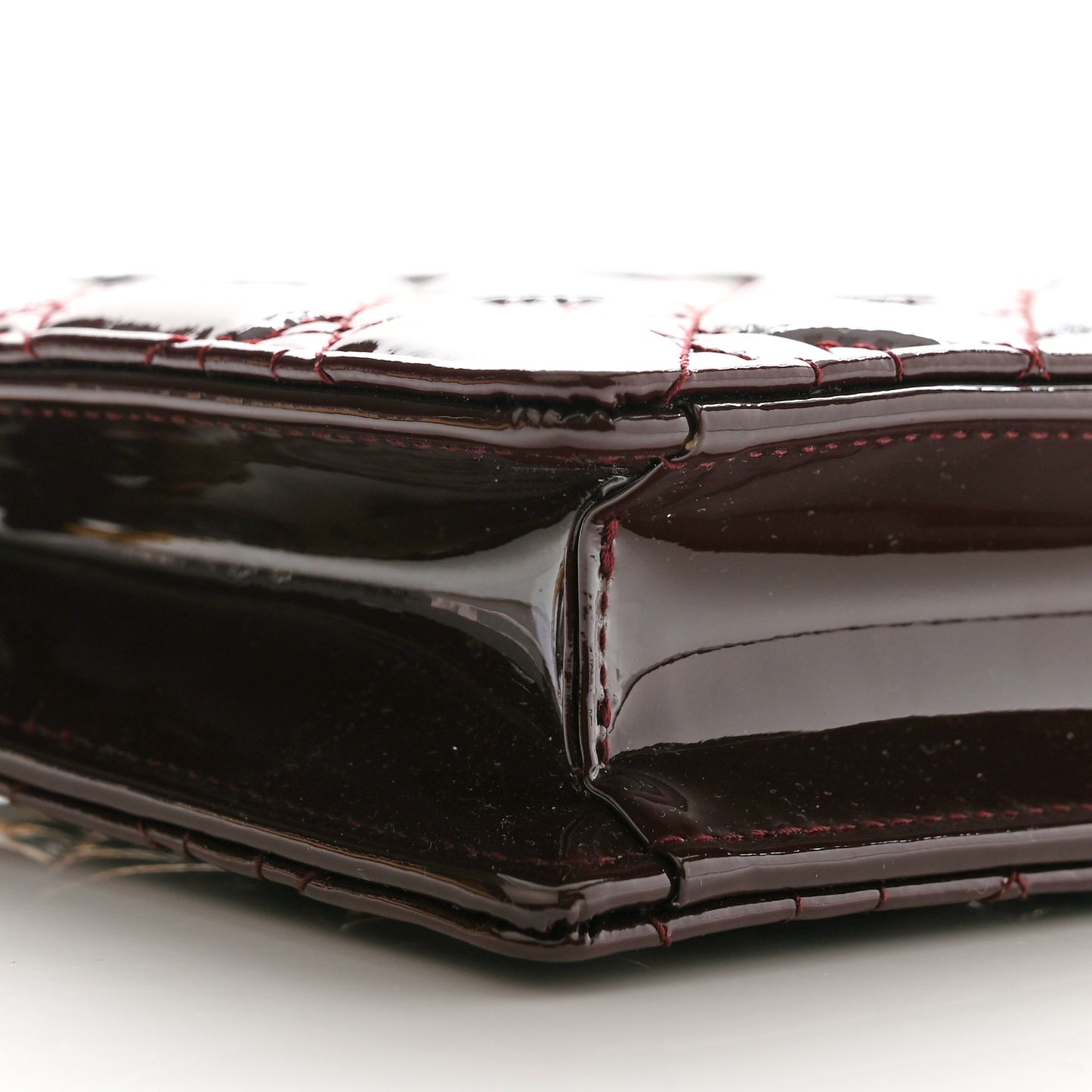 Patent Cannage Caro Zipped Pouch With Chain Amaranth