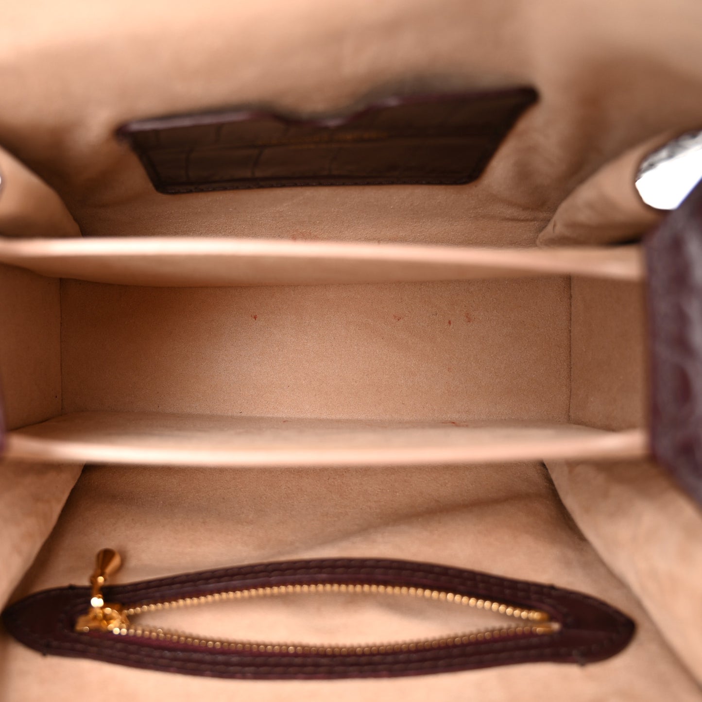 Calfskin Crocodile Embossed Box Shoulder Bag 19 Velvet Red