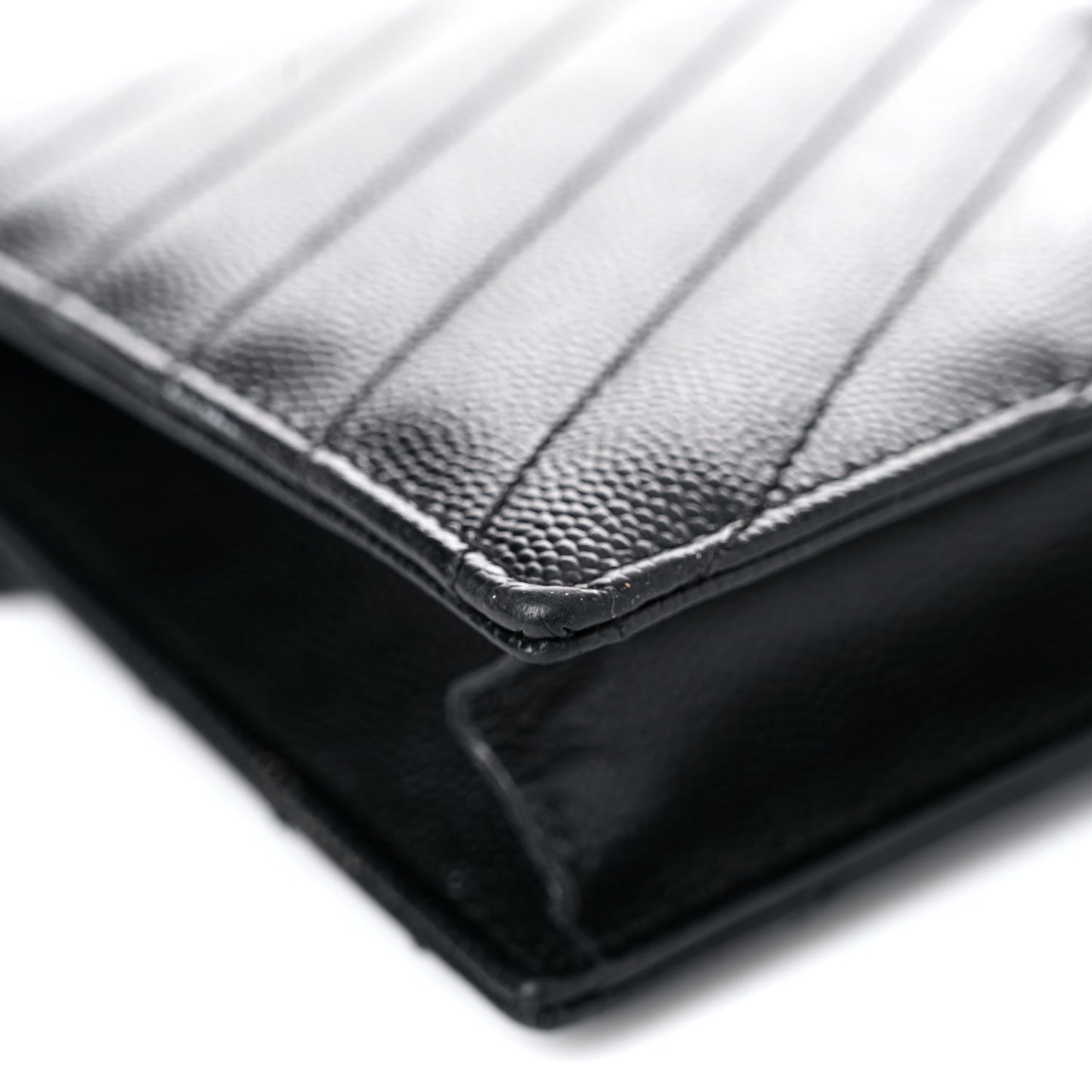 Grain De Poudre Matelasse Chevron Monogram Monochrome Envelope Chain Wallet Black