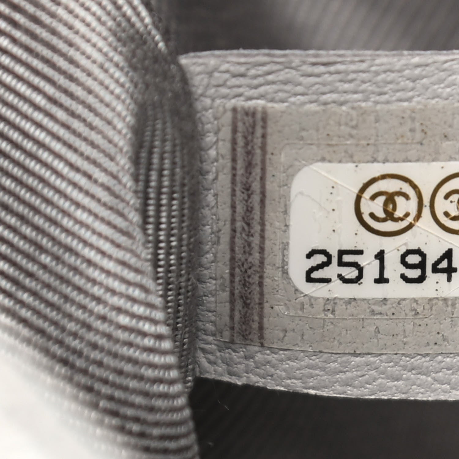 Chanel Caviar Quilted Medium Urban Companion Flap Grey 7 of 9