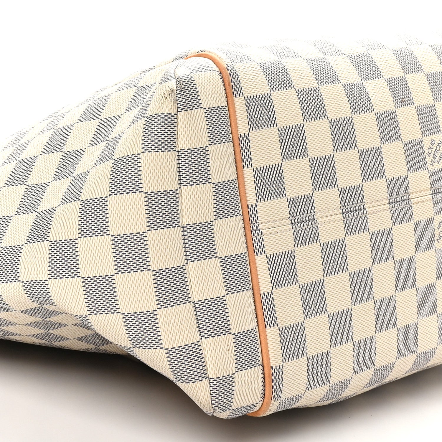 Louis Vuitton Damier Azur Totally MM 7 of 9