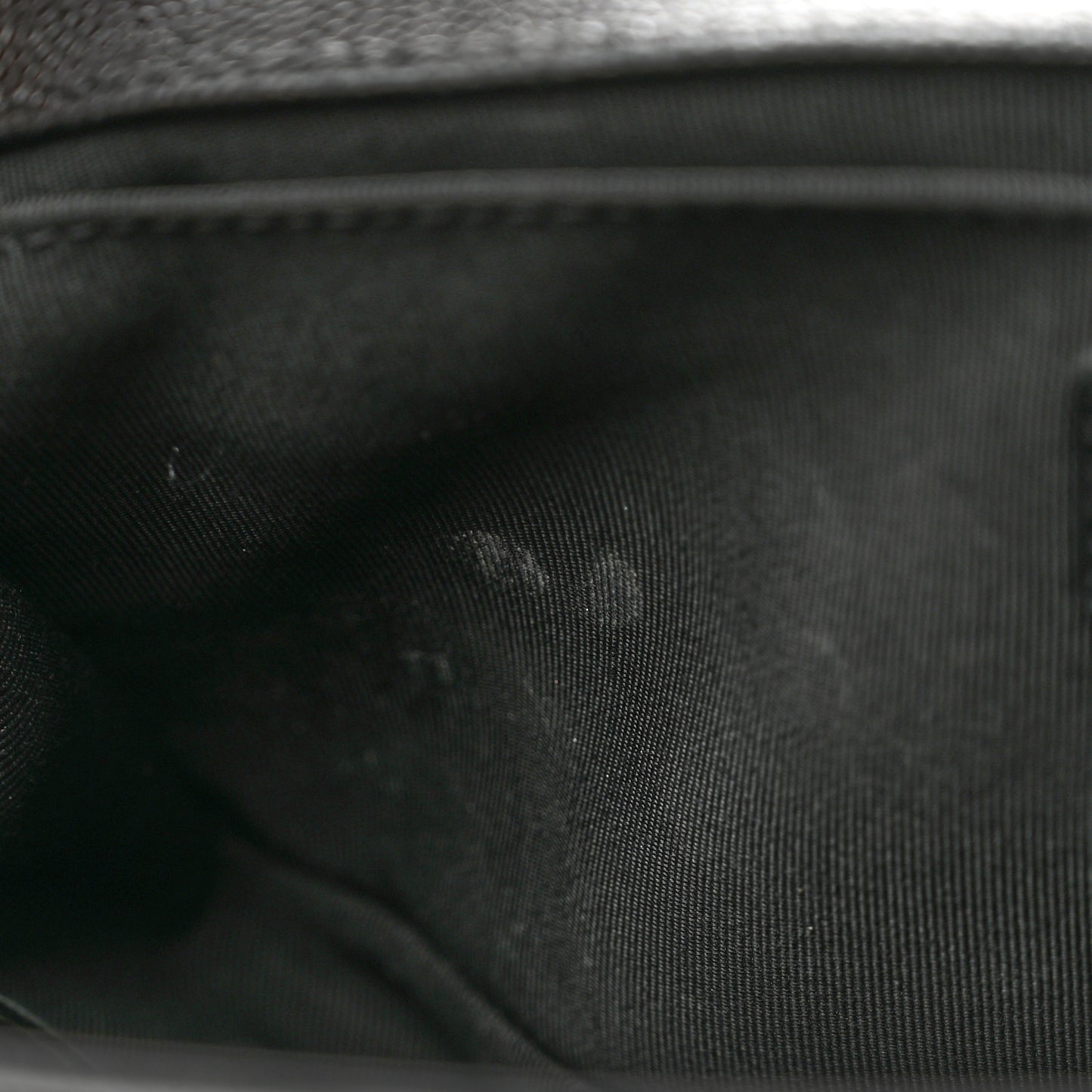 Caviar Quilted Medium Boy Flap Black