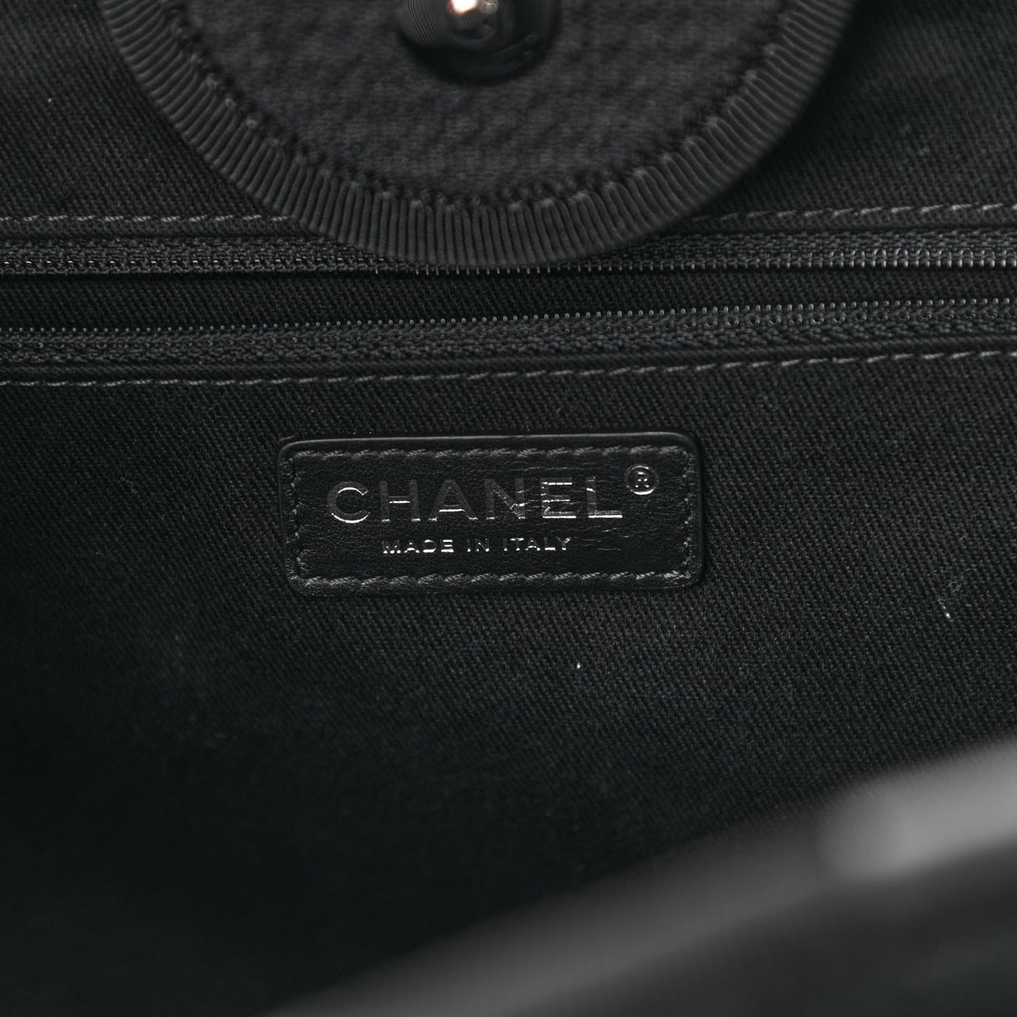 Mixed Fibers Medium Deauville Tote Black