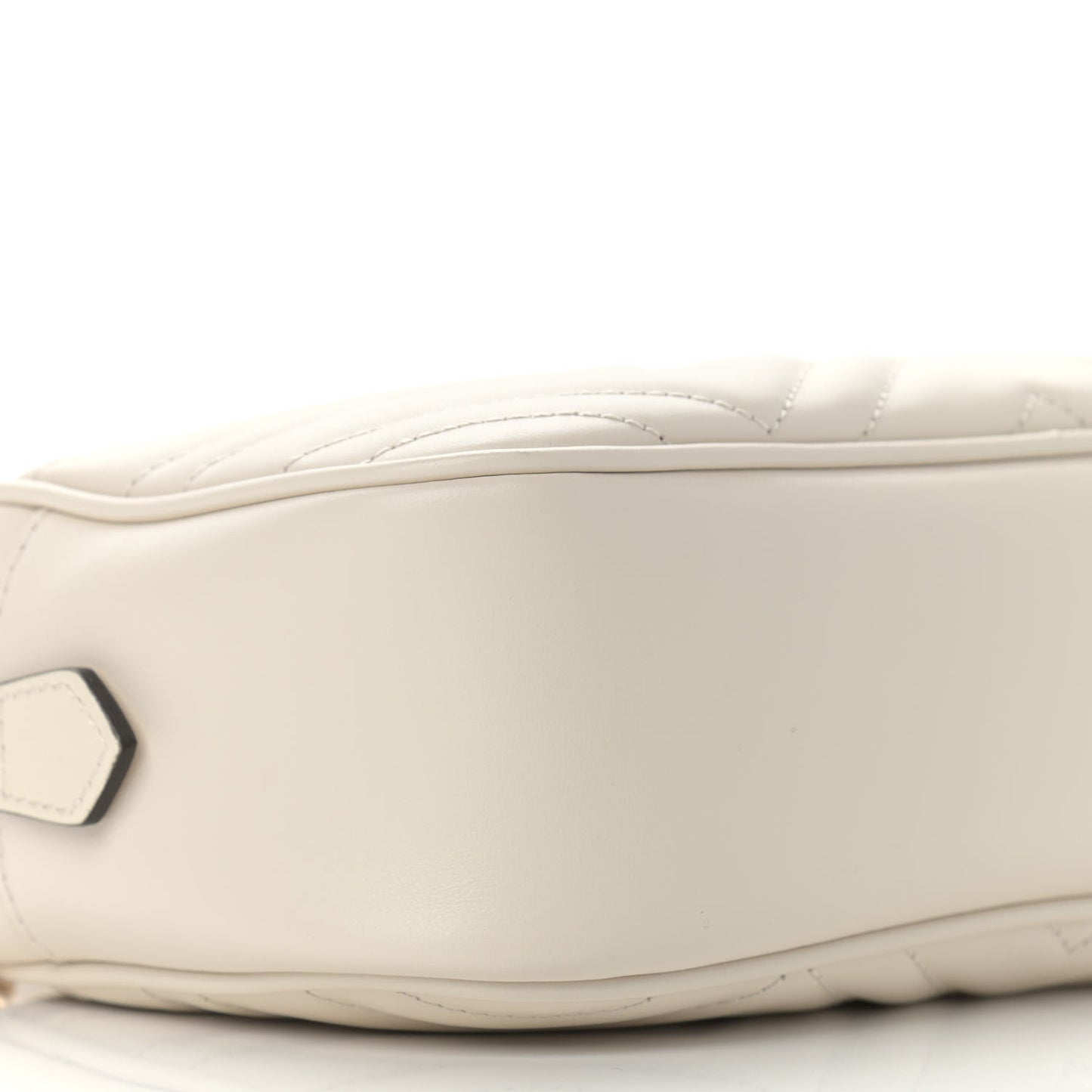 Calfskin Matelasse Small GG Marmont Chain Shoulder Bag White
