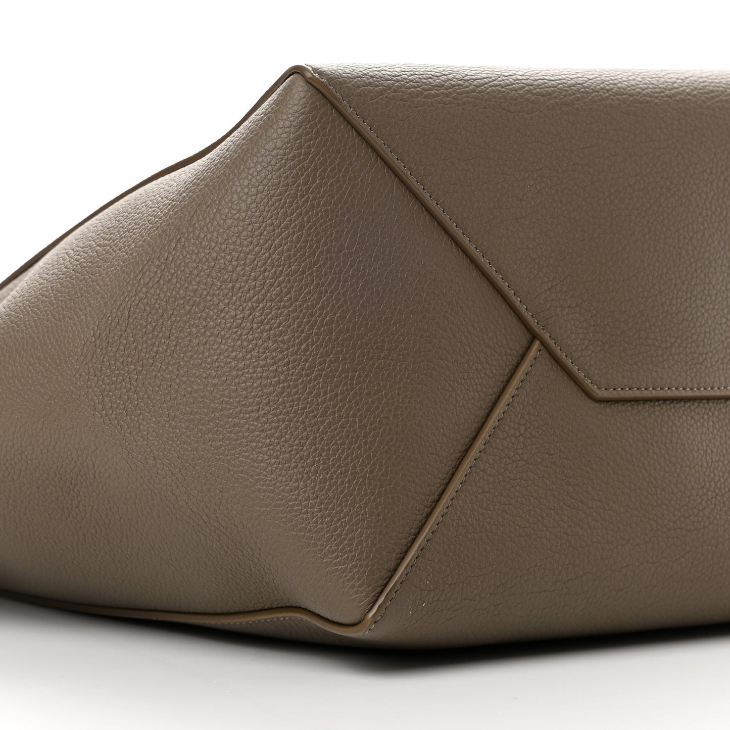 Soft Grained Calfskin Small Belt Cabas Phantom Taupe