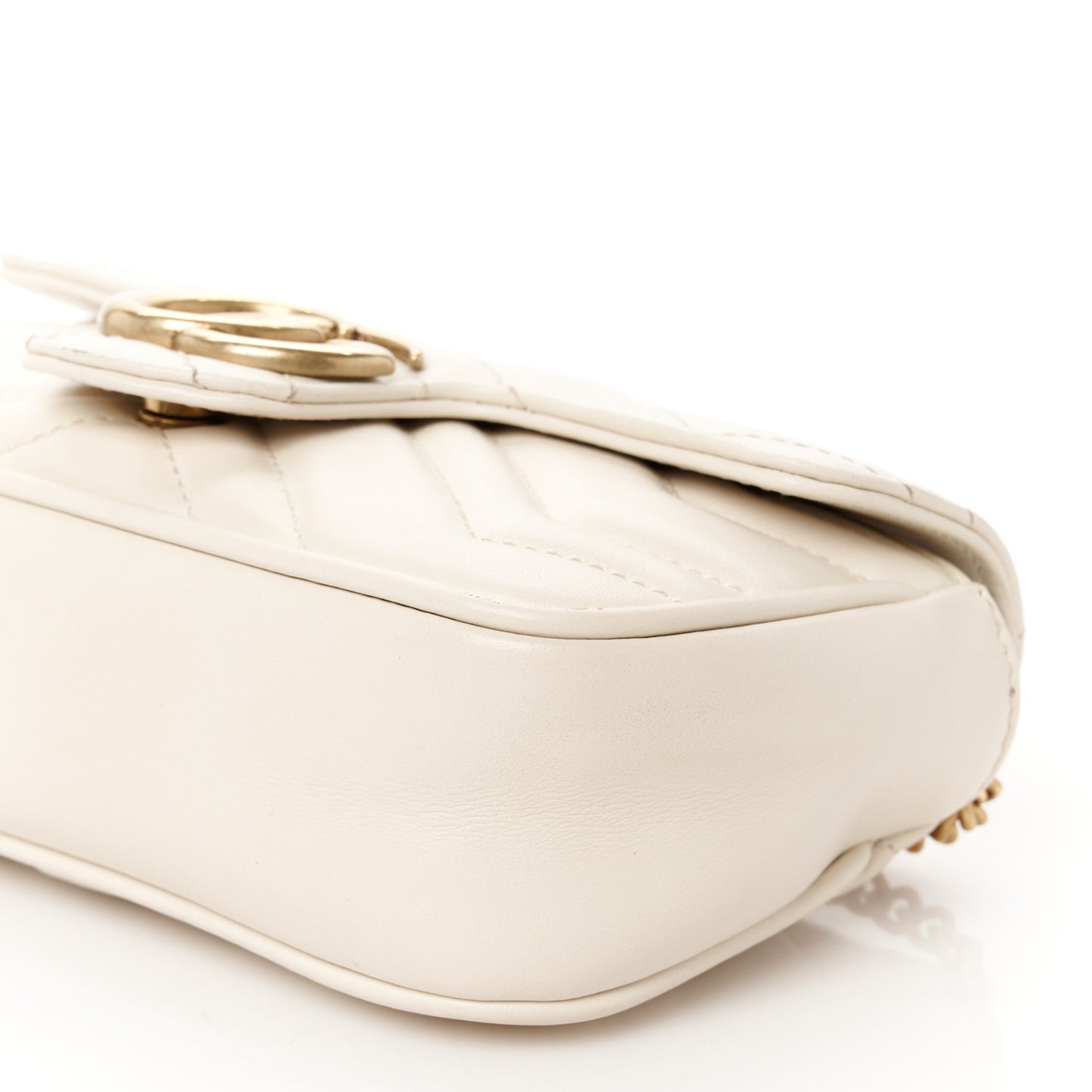 Calfskin Matelasse Super Mini GG Marmont Shoulder Bag White