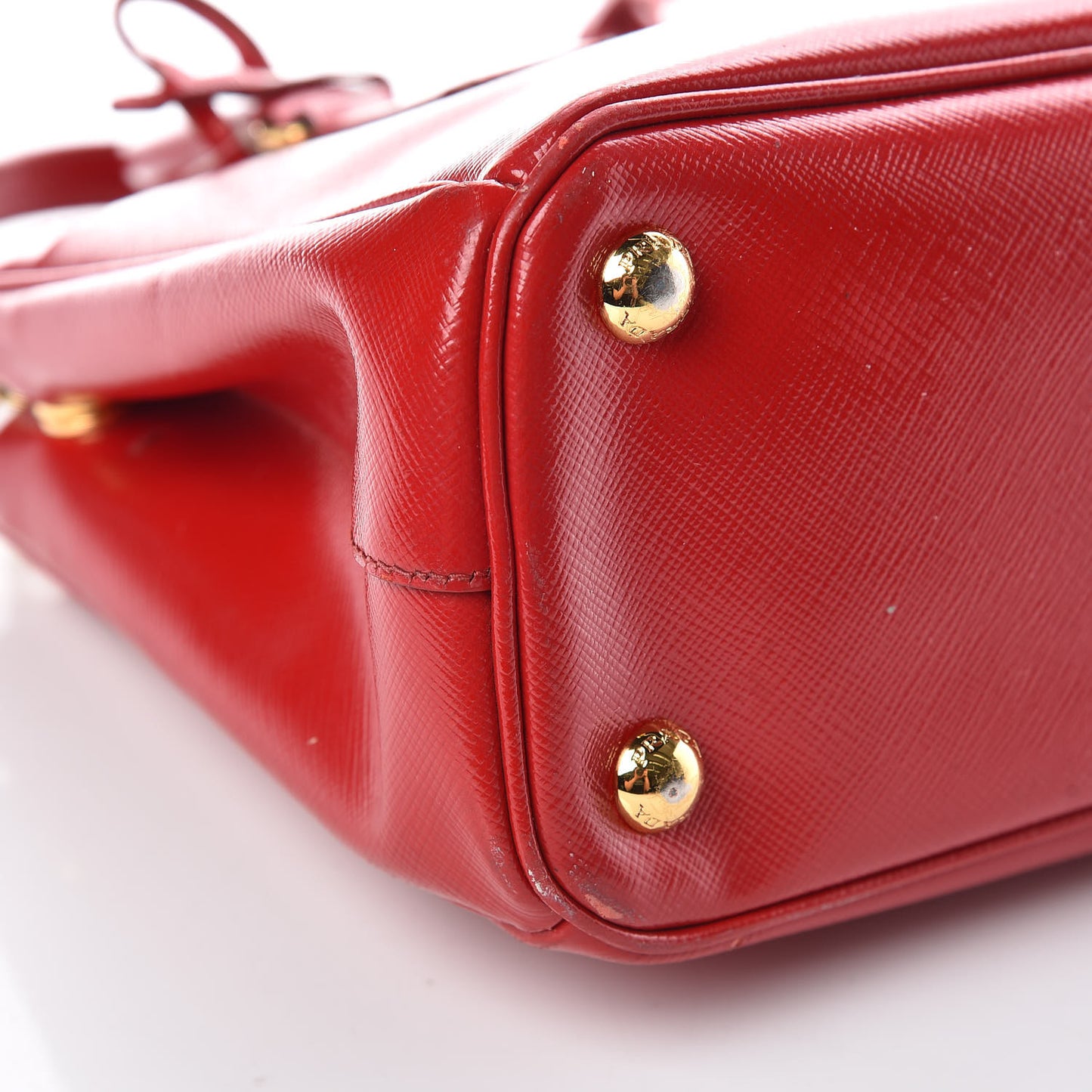 Saffiano Vernice Small Galleria Double Zip Rosso