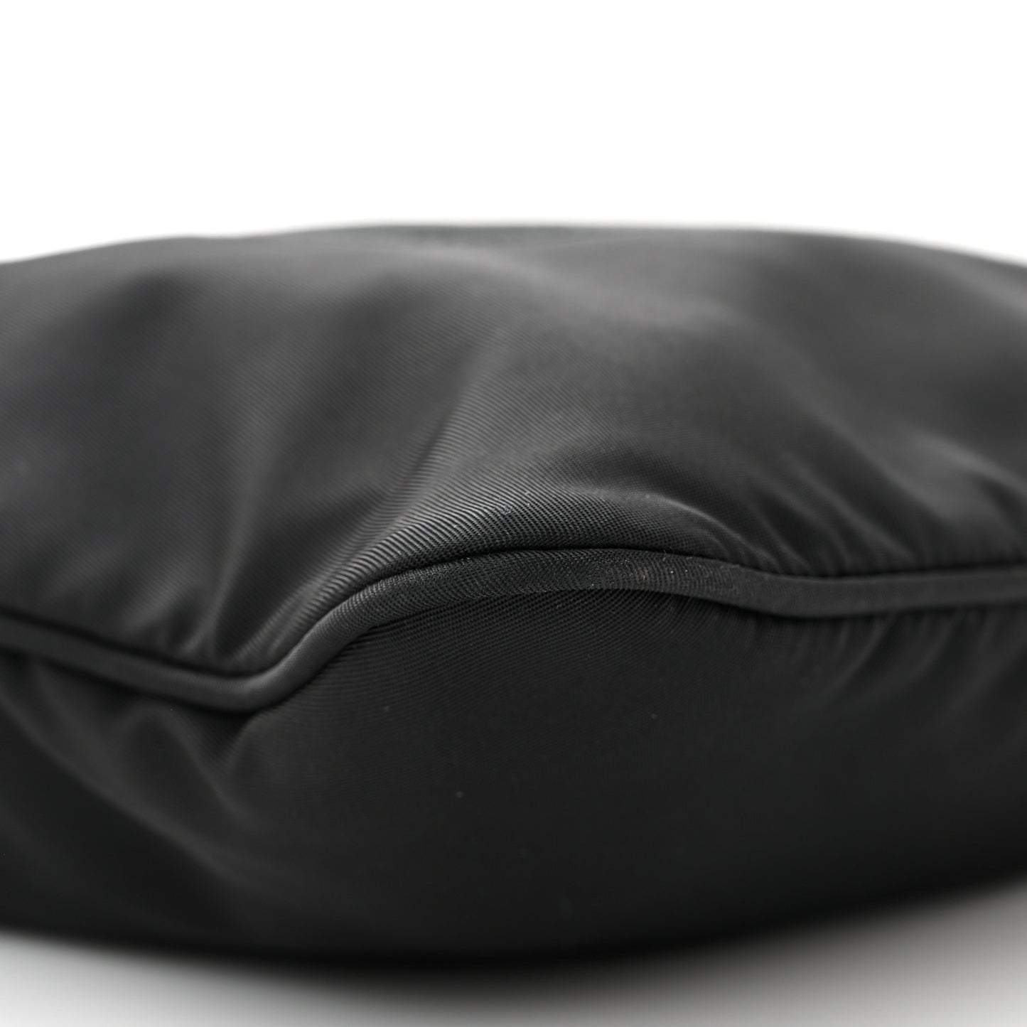 Tessuto Nylon Saffiano Flat Messenger Bag Black