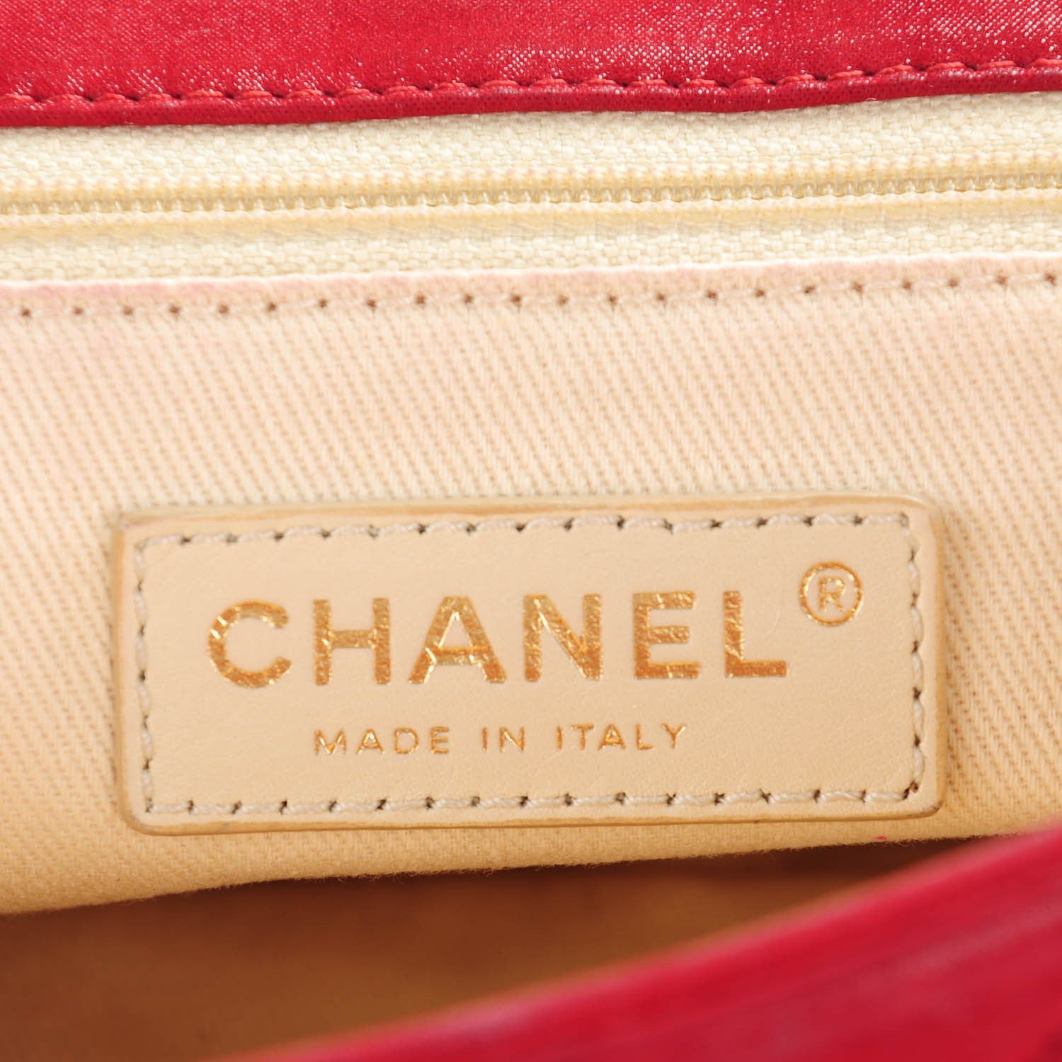 Chanel Iridescent Calfskin Large Chic Quilt Flap Red 9 of 11
