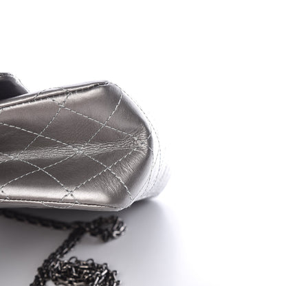 Chanel Metallic Aged Calfskin 2.55 Reissue 226 Flap Silver 12 of 12