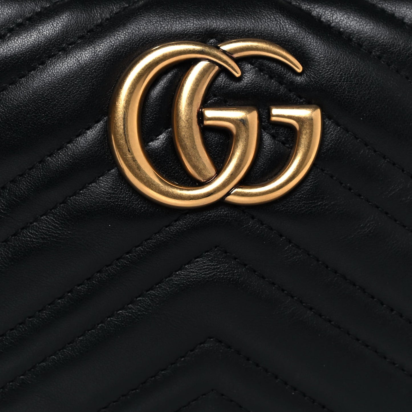 Calfskin Matelasse Small GG Marmont Chain Shoulder Bag Black