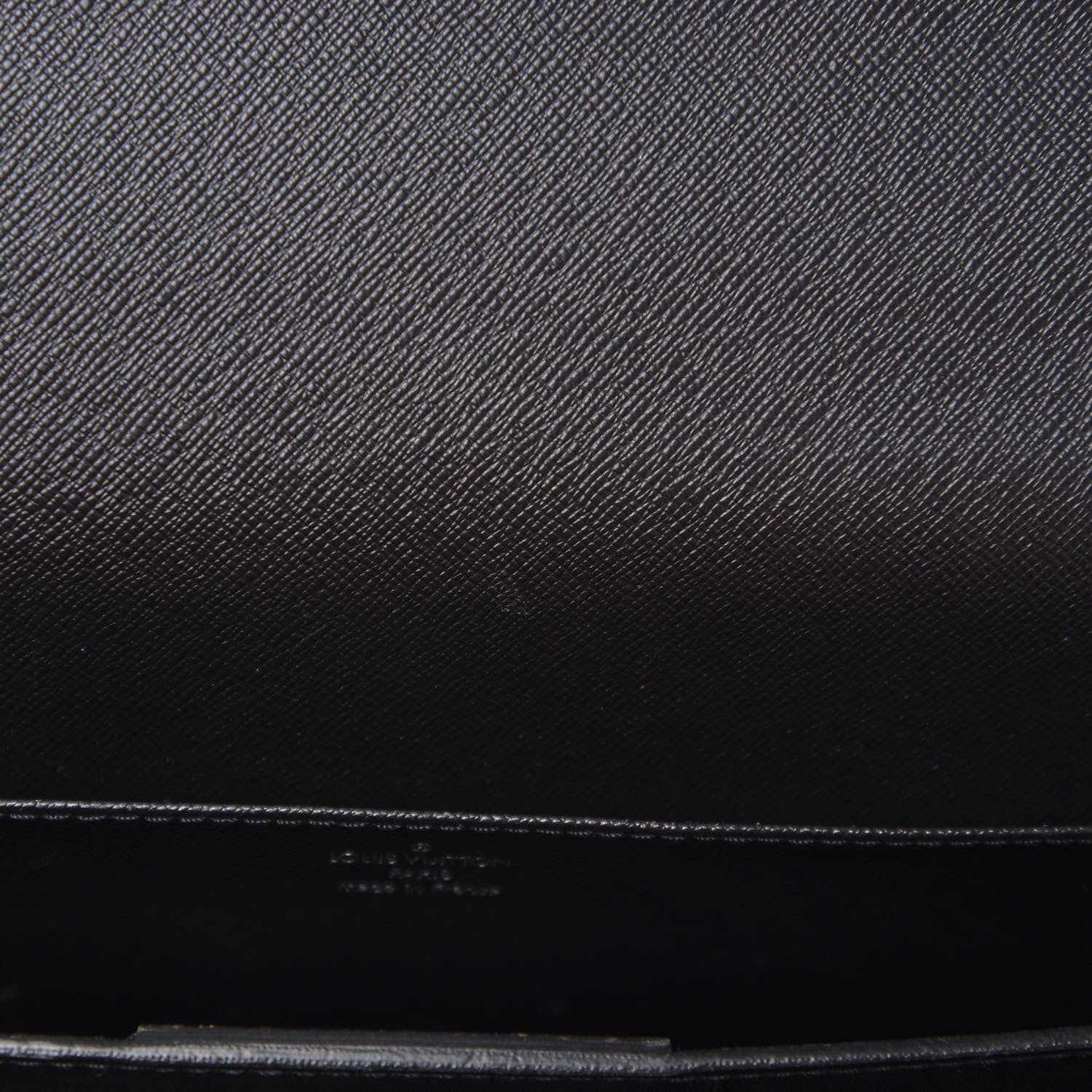 Louis Vuitton Taiga Robusto 2 Compartment Briefcase Black 7 of 10