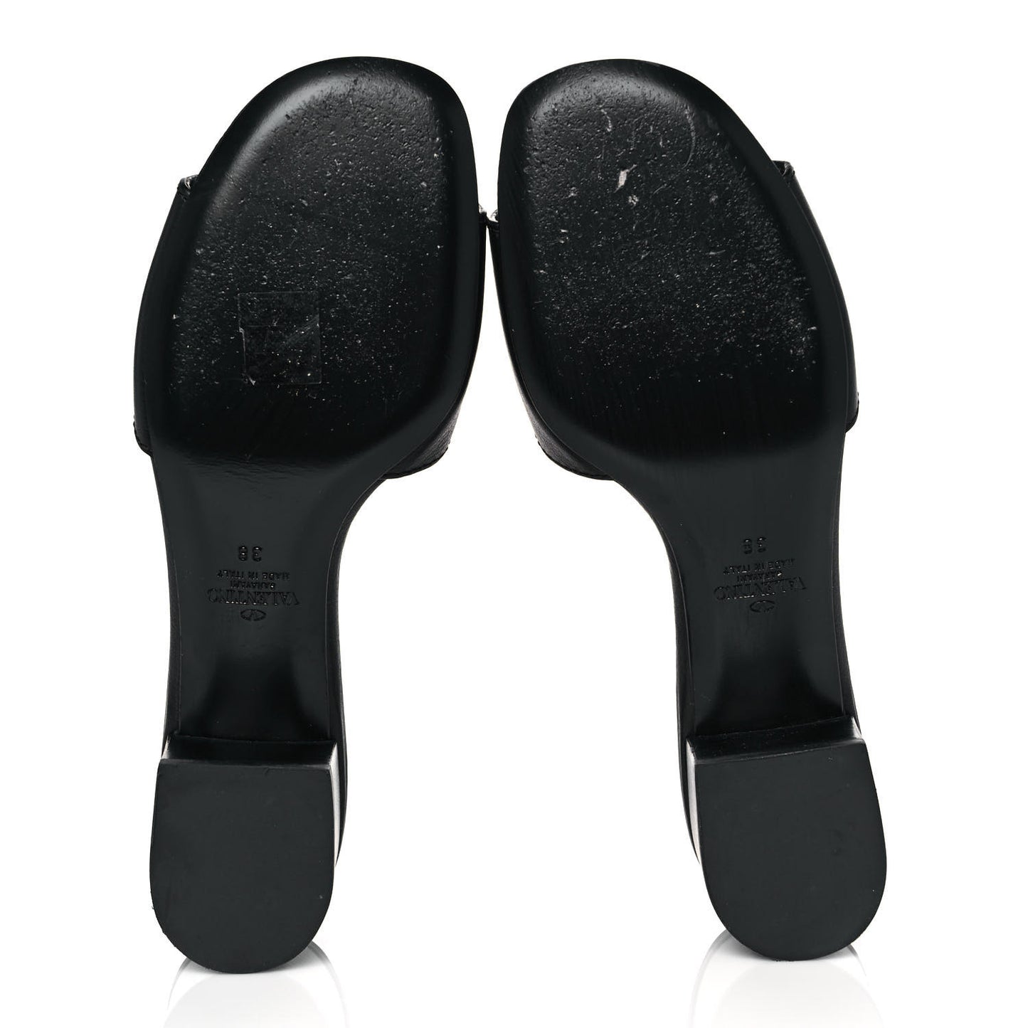 Grainy Cowhide VLogo 45mm Slide Sandals 38 Black