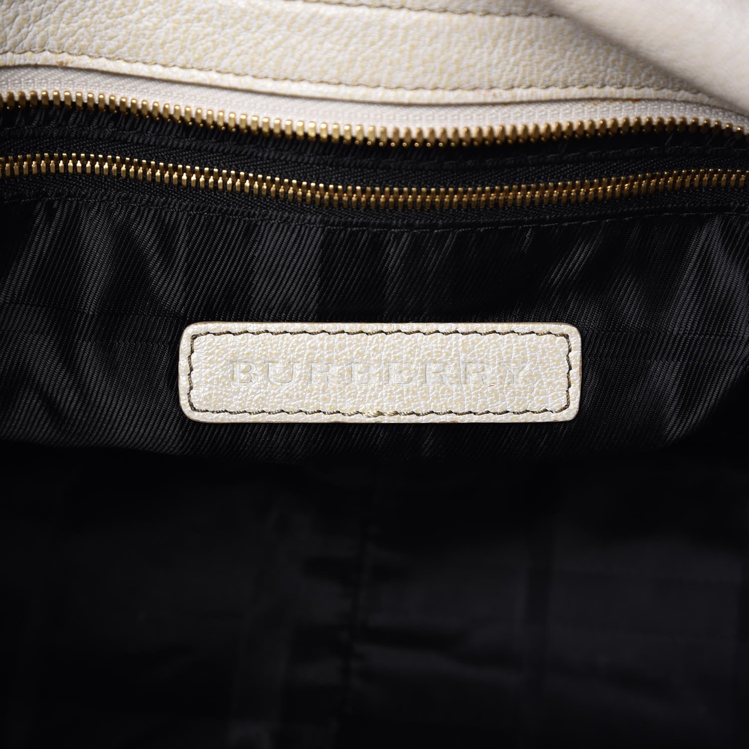 Burberry Grainy Calfskin Medium Landscape Tote Alabaster 6 of 22