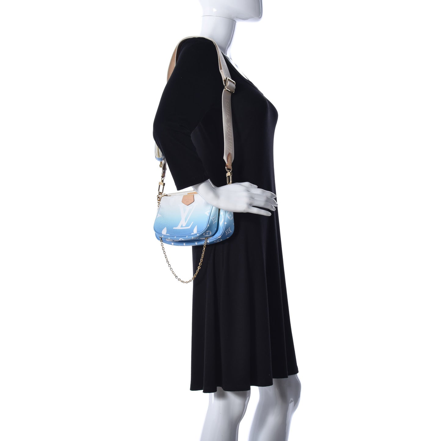 Monogram Giant By The Pool Multi Pochette Accessories Blue