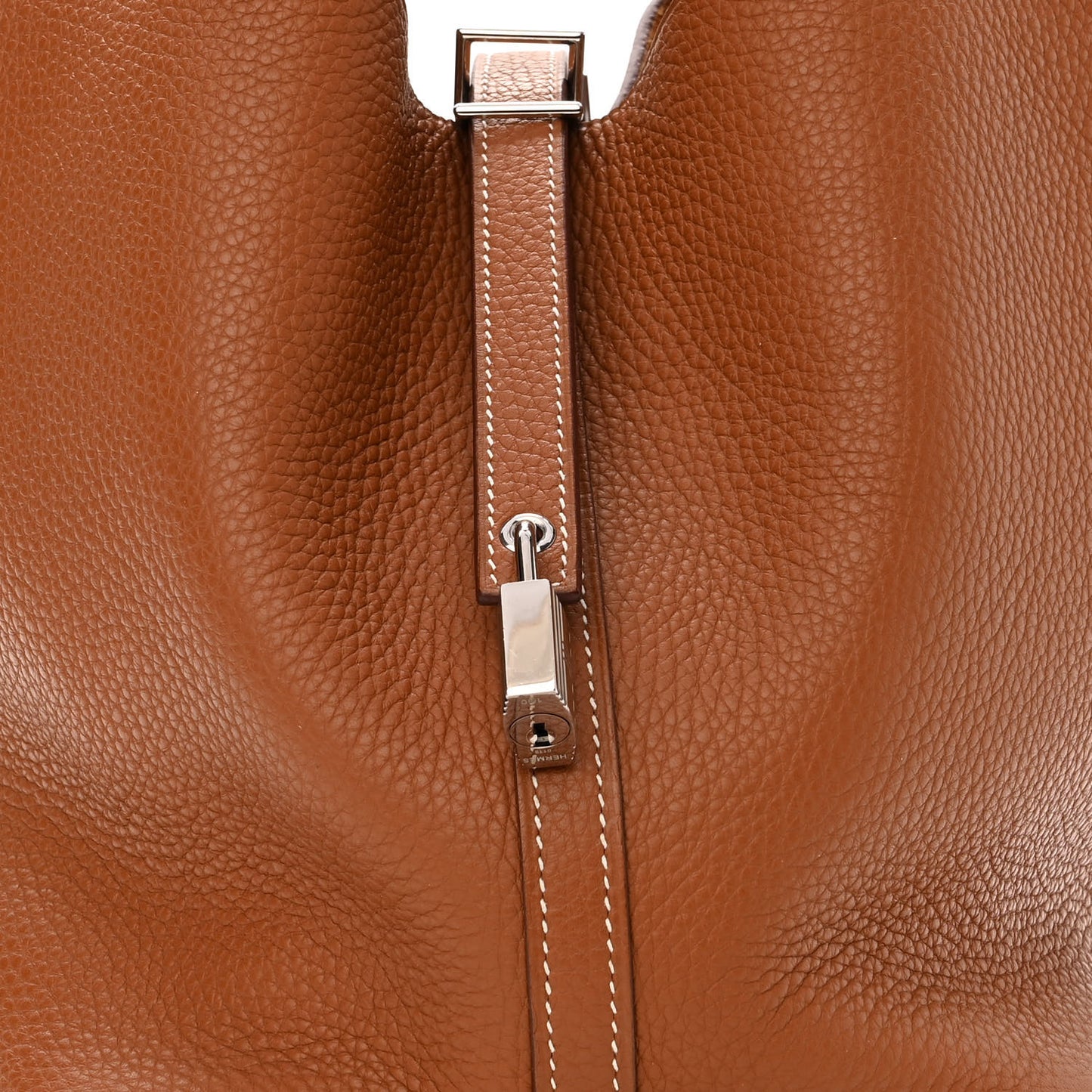 Taurillon Clemence Picotin Lock 22 MM Gold