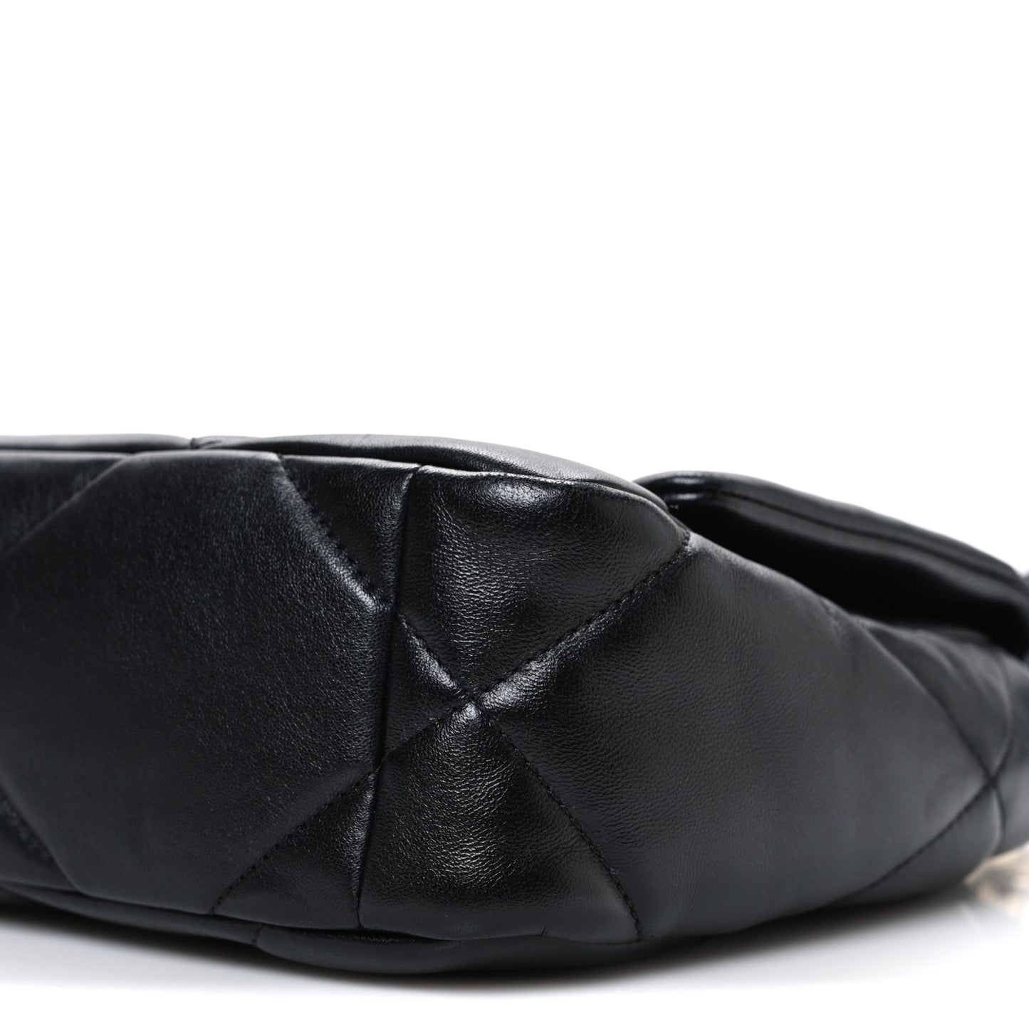 Lambskin Quilted Medium Chanel 19 Flap Black