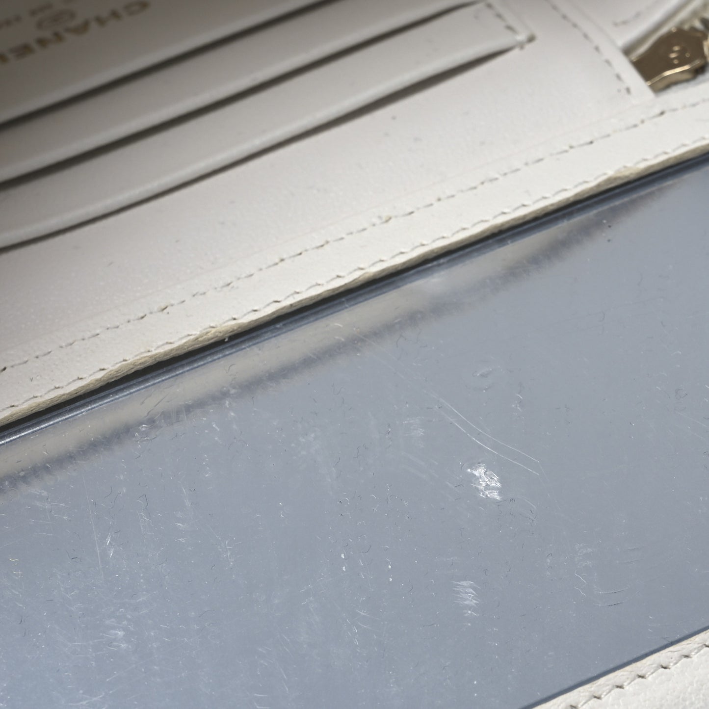 Caviar Quilted Sweetheart Vanity Case White