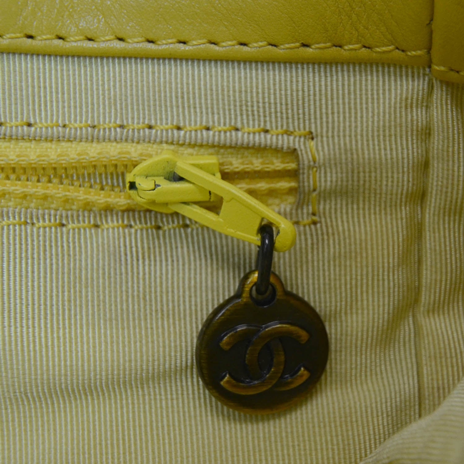 Chanel Lambskin Tortoise Chain CC Tote 9 of 10