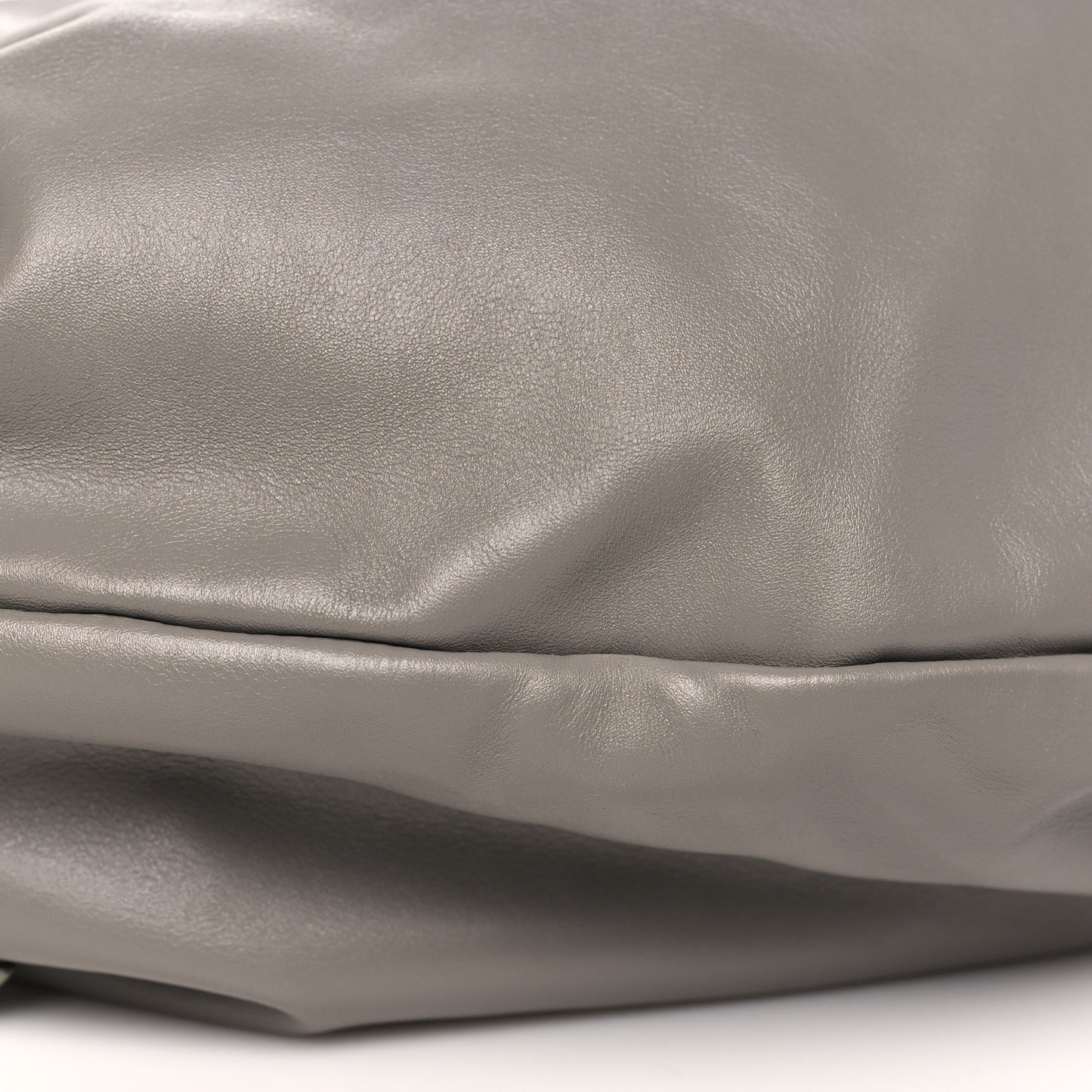 Vitello Softy Shoulder Bag Argilla