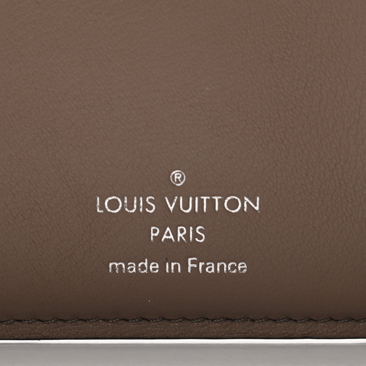 Louis Vuitton Taurillon Capucines Compact Wallet Magnolia 6 of 7