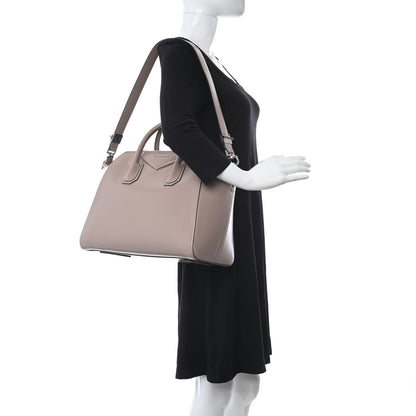 Givenchy Shiny Lord Calfskin Medium Antigona Linen 2 of 10
