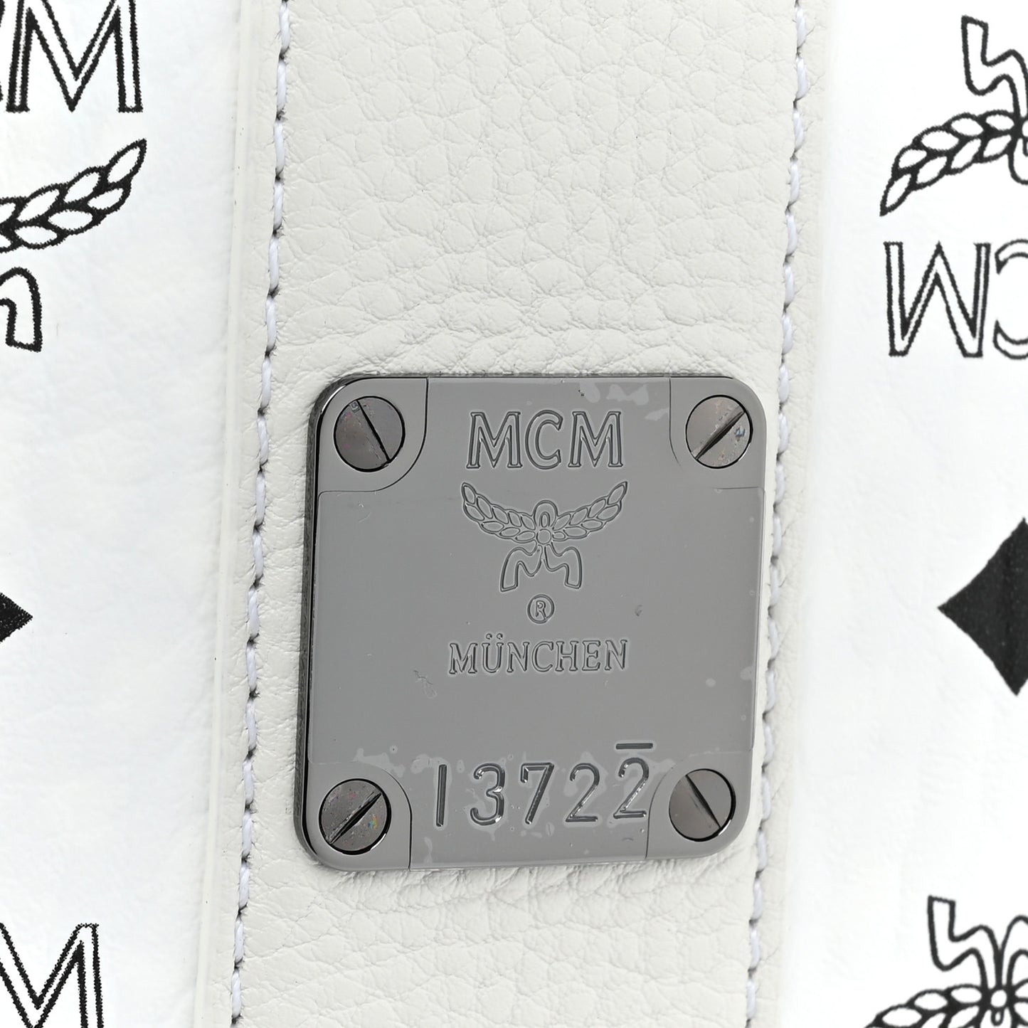 Visetos Medium Liz Reversible Shopper Tote White