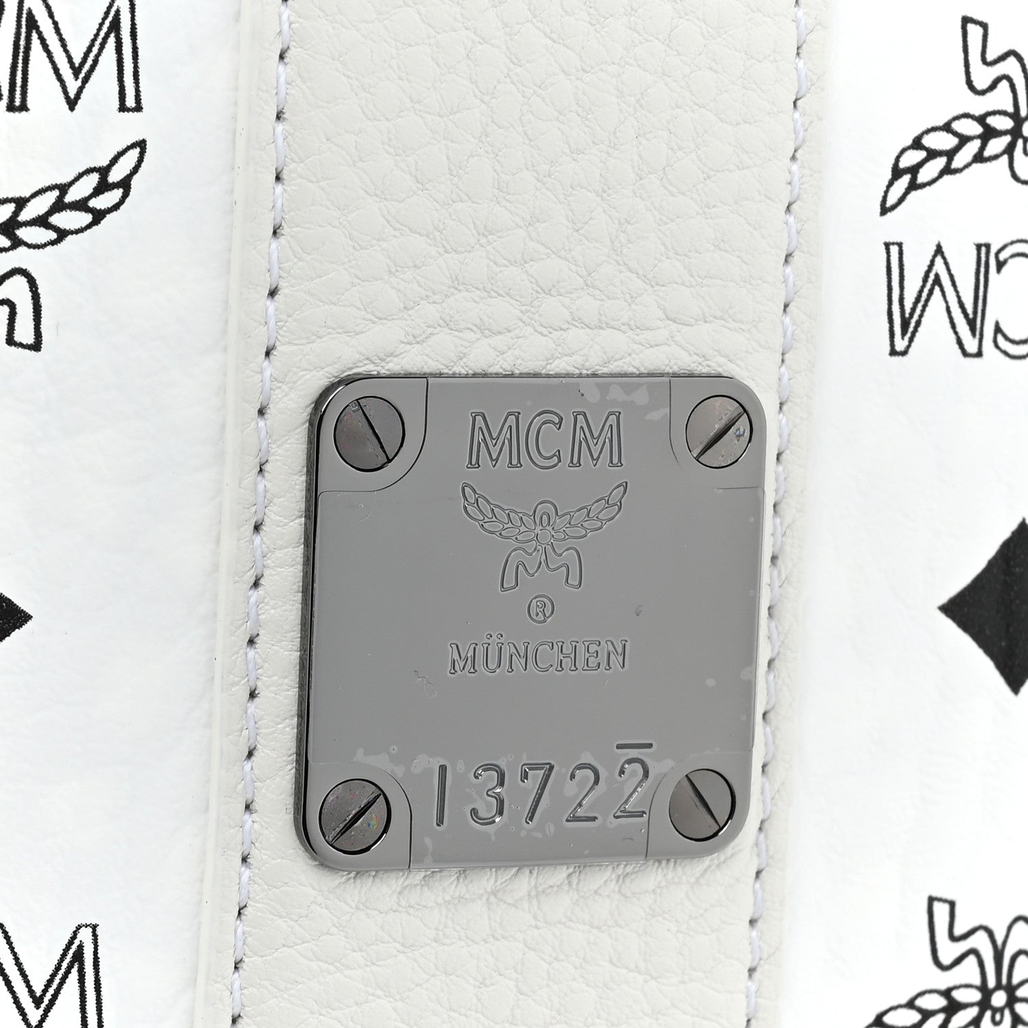 MCM Visetos Medium Liz Reversible Shopper Tote White 12 of 17