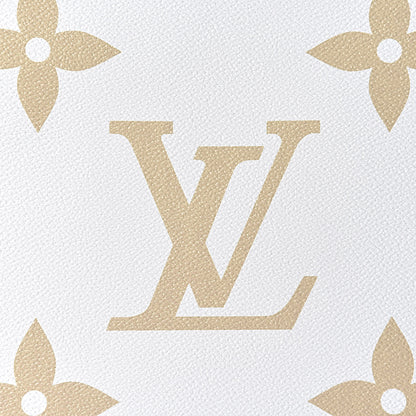 Louis Vuitton Monogram Giant Onthego GM Kaki Beige 11 of 11