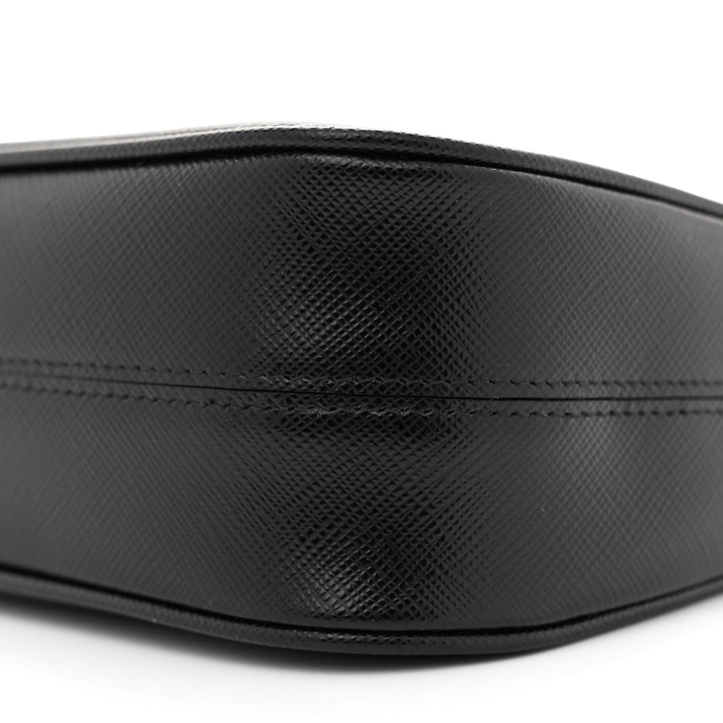 Saffiano Lux Re-Edition 2005 Shoulder Bag Black