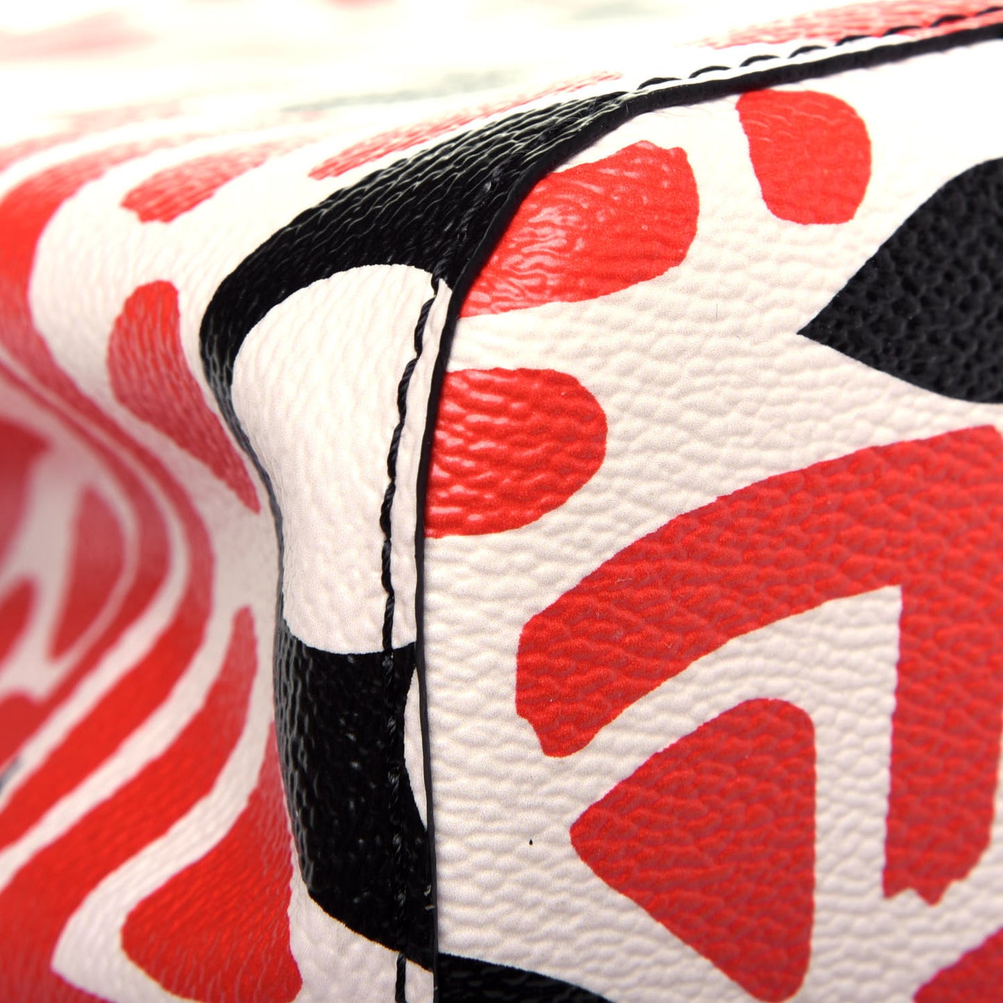 Monogram Giant Crafty NeoNoe MM Creme Rouge Black