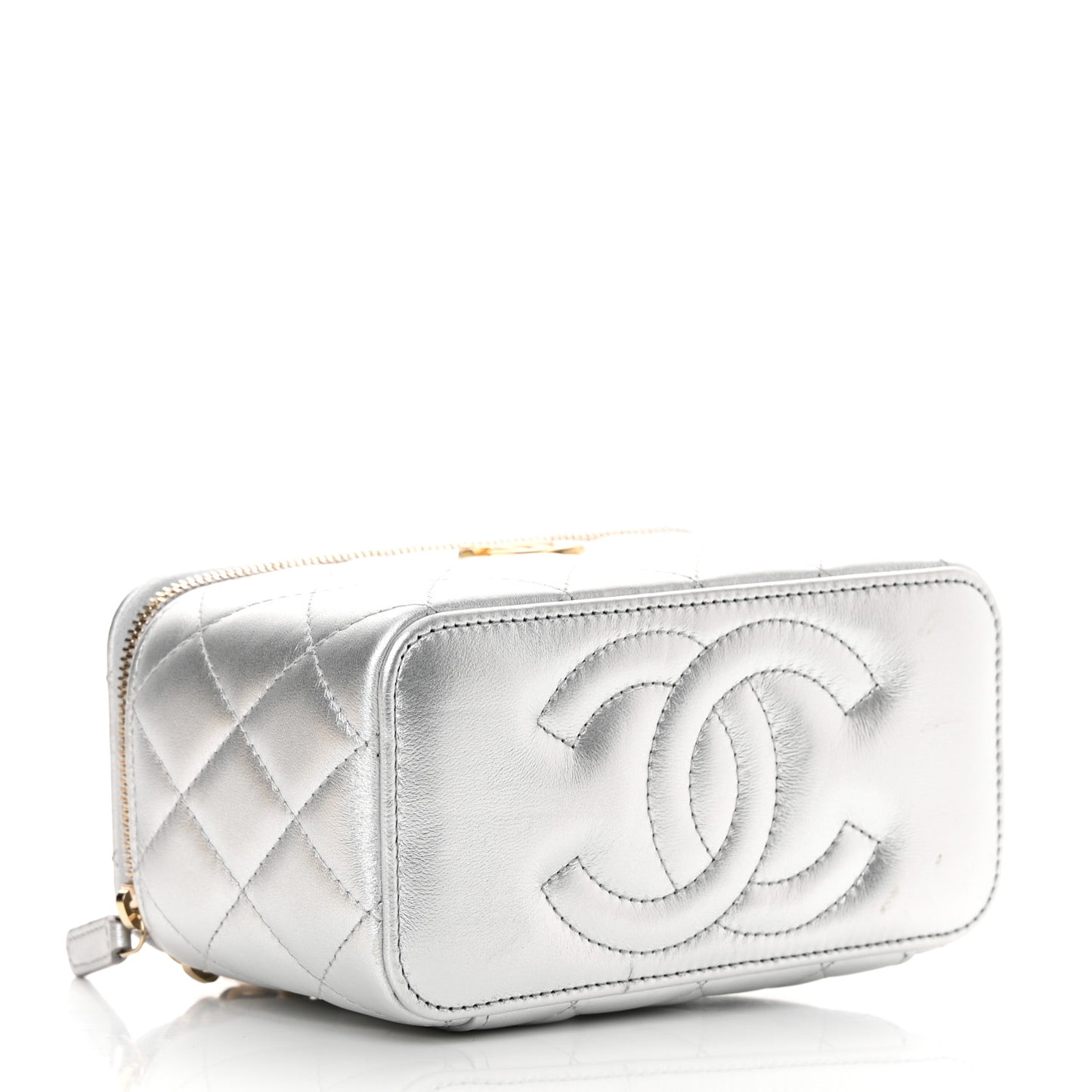 Metallic Lambskin Quilted Pick Me Up Vanity Case Silver