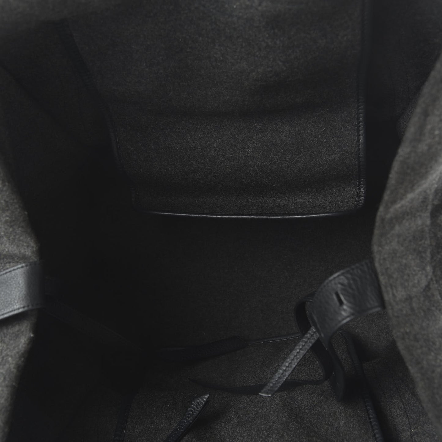 Felt Medium Phantom Luggage Grey