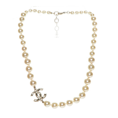 Chanel Pearl Crystal CC Short Necklace Gold 3 of 5