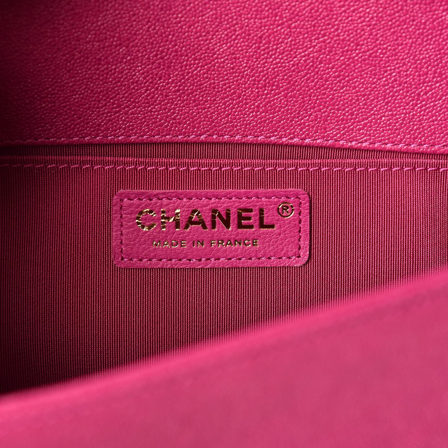 Caviar Quilted Medium Boy Flap Fuchsia