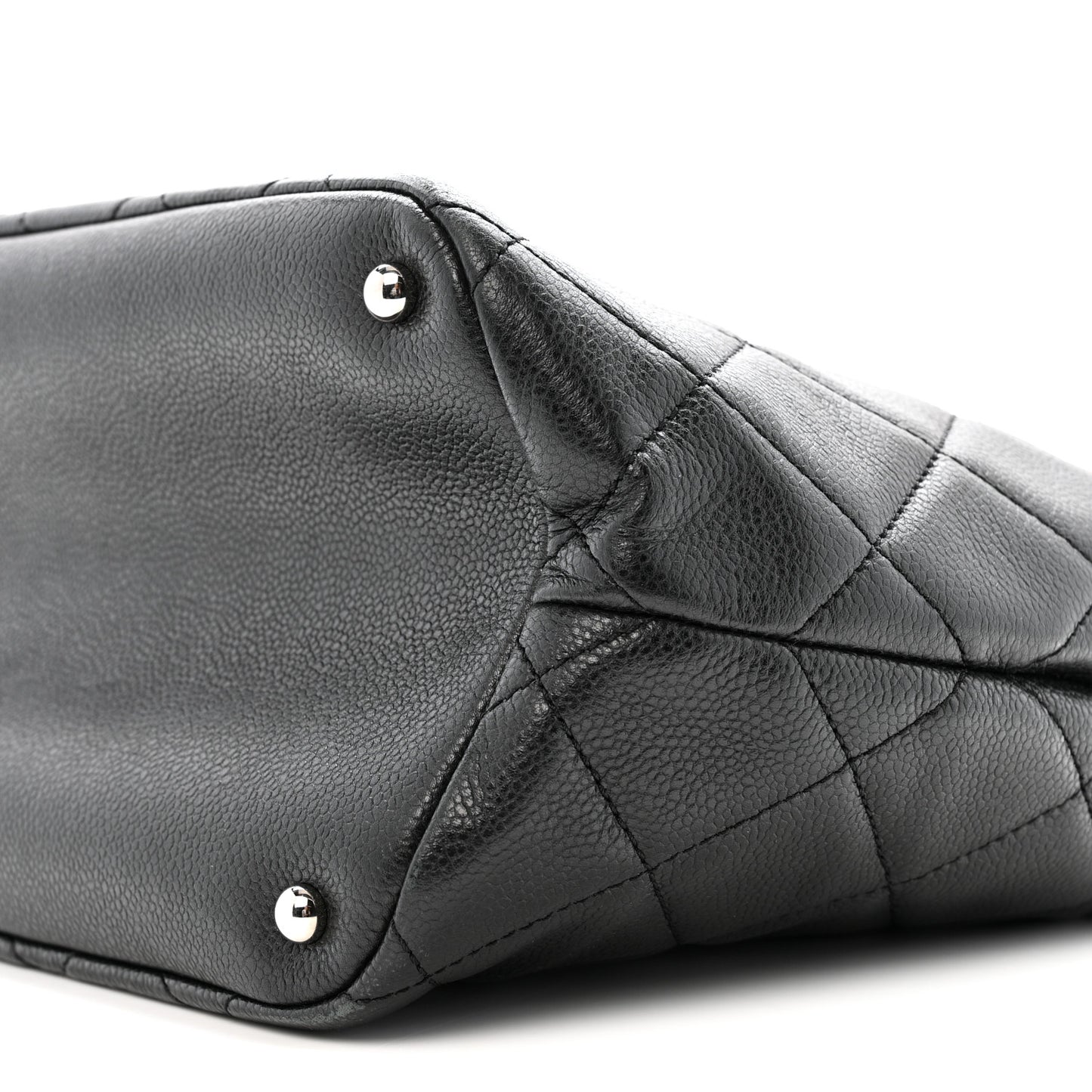 Caviar Quilted CC Timeless Soft Tote Black