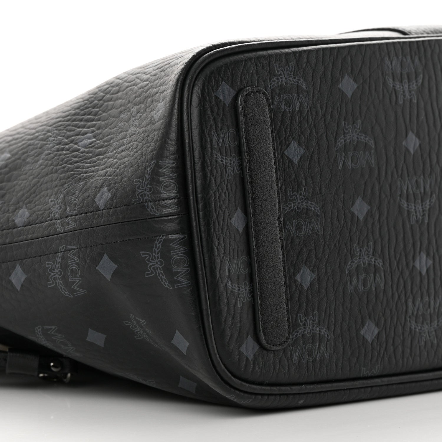 MCM Grained Calfskin Visetos Medium Liz Reversible Shopper Tote Black 11 of 15