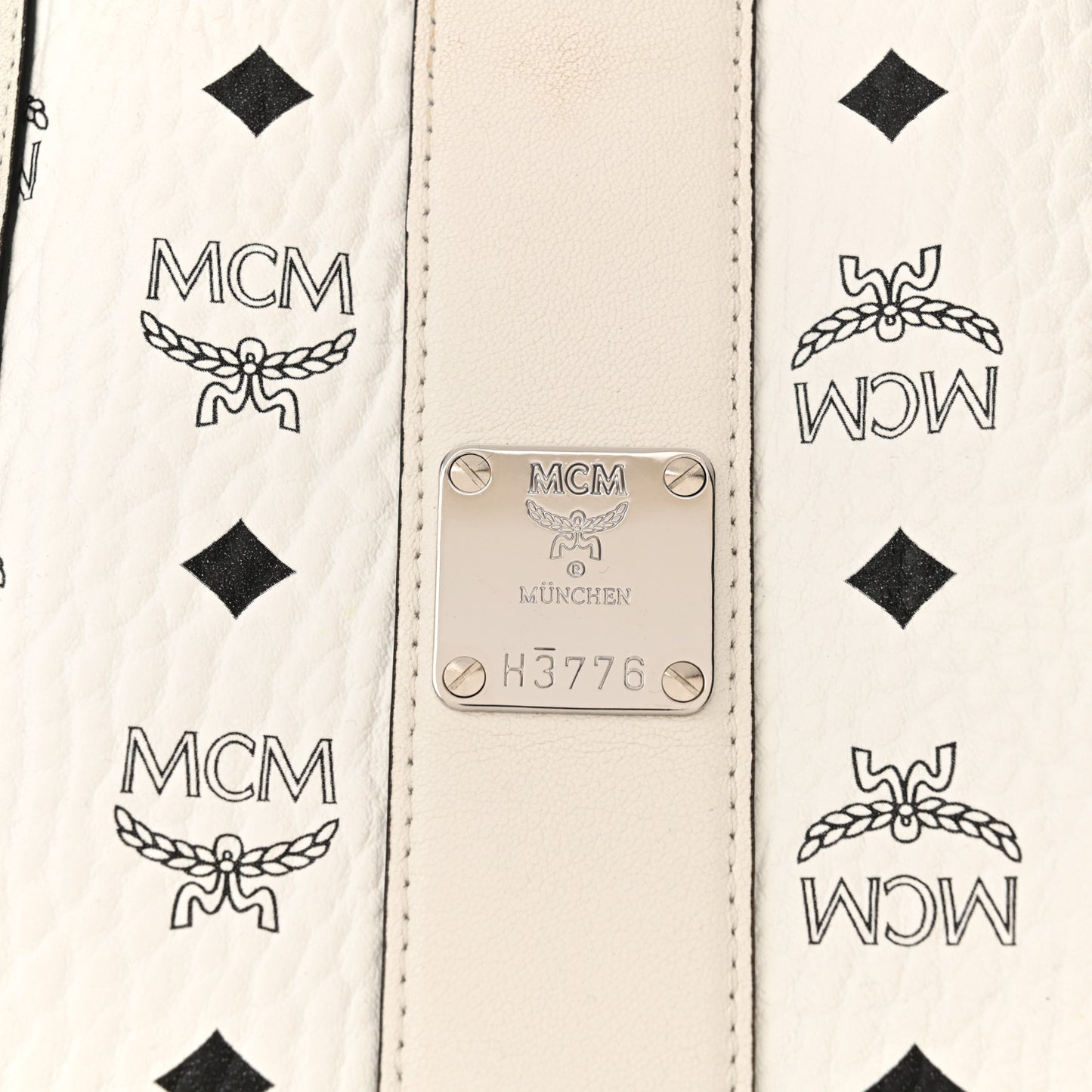 Visetos Medium Liz Reversible Shopper Tote White