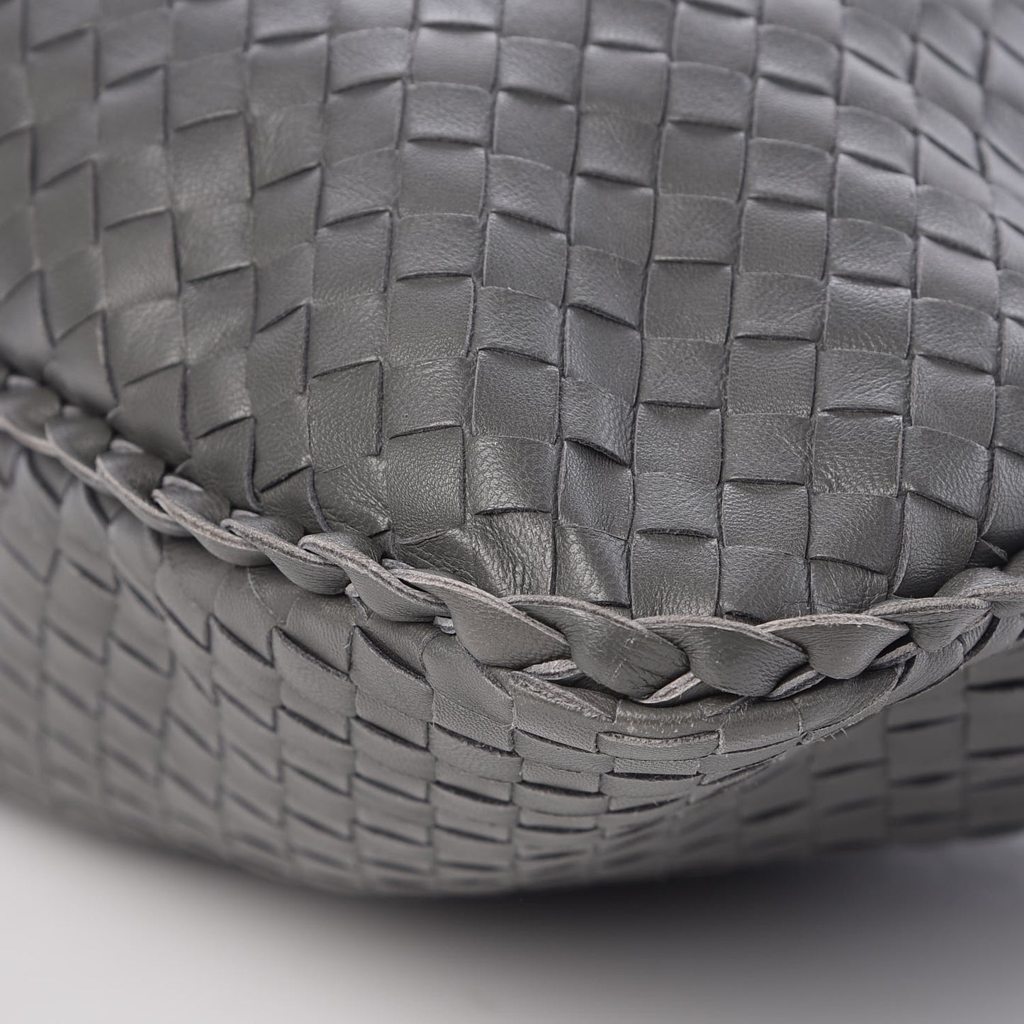Nappa Intrecciato Large Veneta Hobo Matita