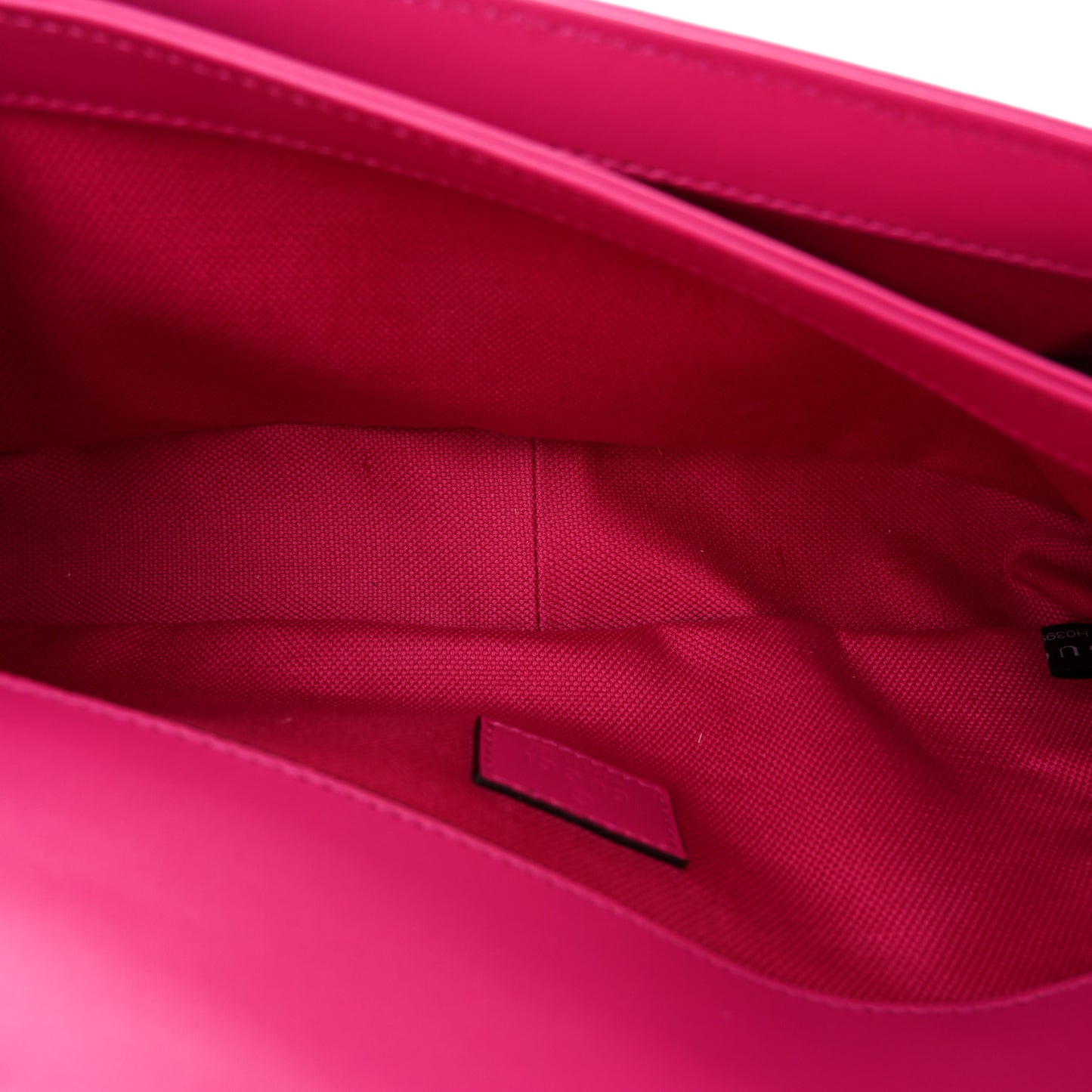 Calfskin Matelasse Monochrome GG Marmont Crossbody Shoulder Bag Classic Fuxia