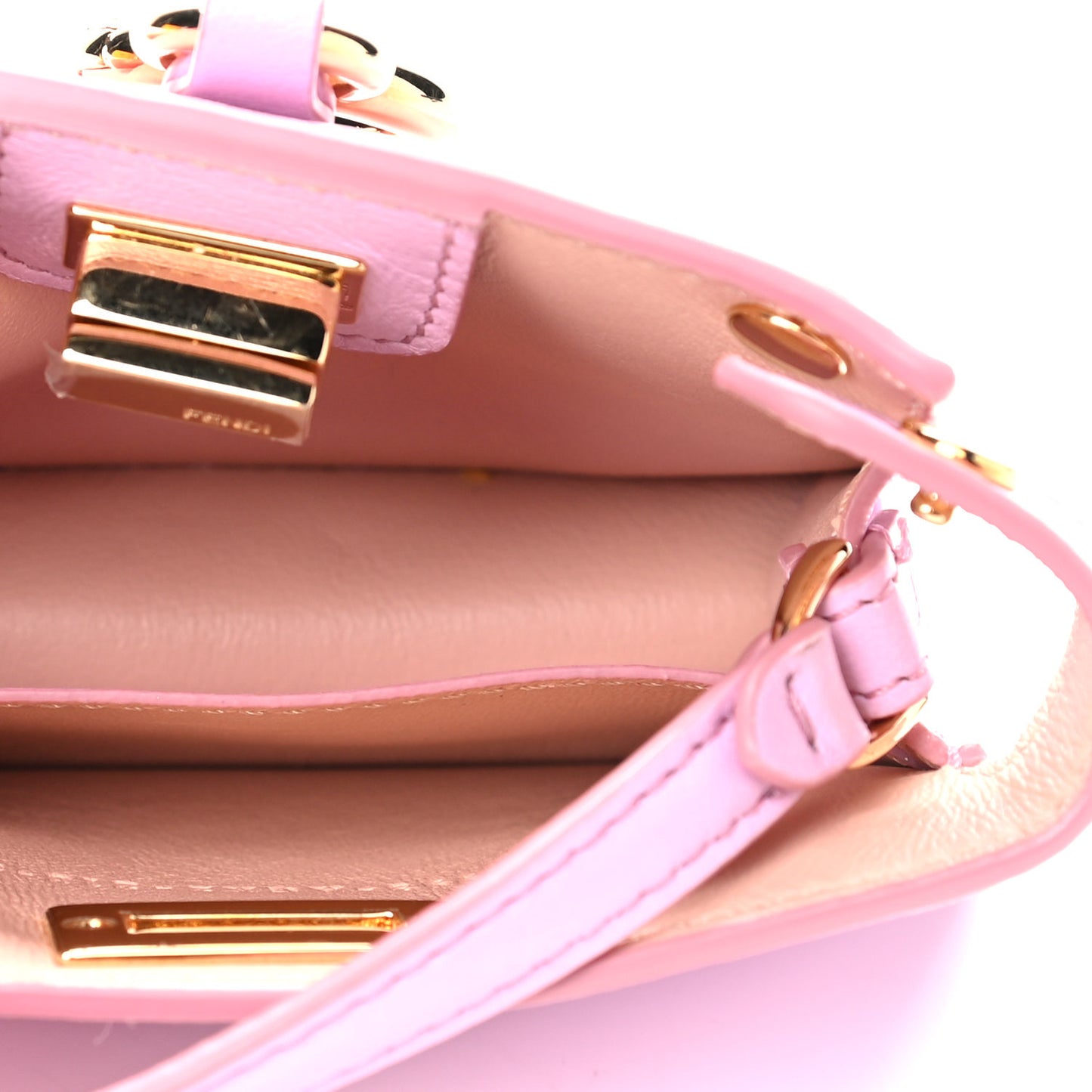 Nappa Sigma Pico Peekaboo Charm Lavanda
