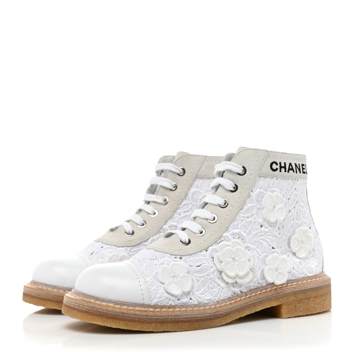 Embroidered Flower Calfskin Lace Up Boots 36 White