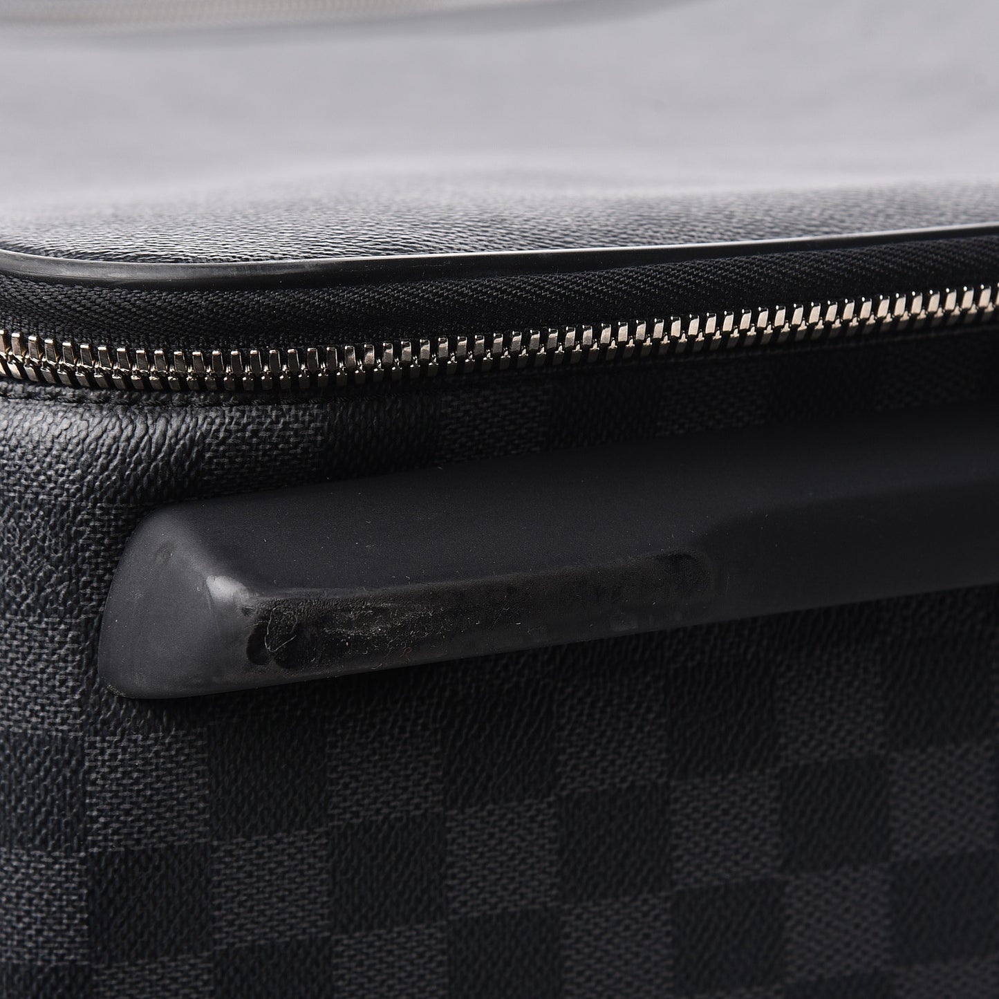 Damier Graphite Pegase 65