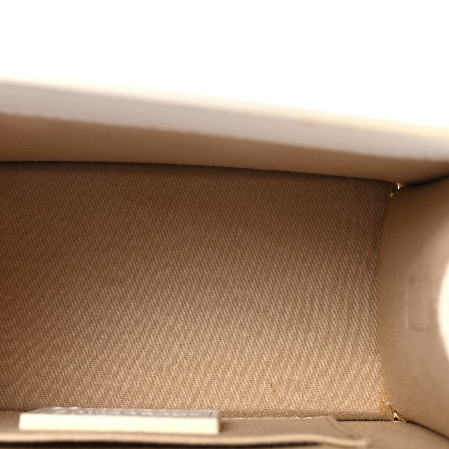 Jacquemus Smooth Calfskin Le Chiquito Moyen White 5 of 9