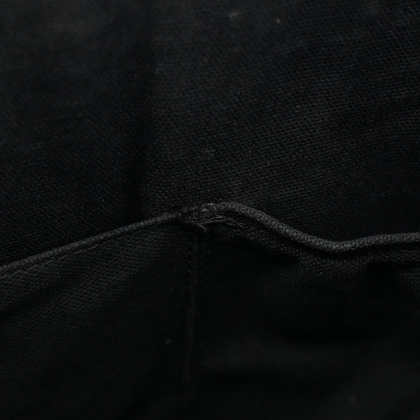 Sugar Goatskin Medium Antigona Black