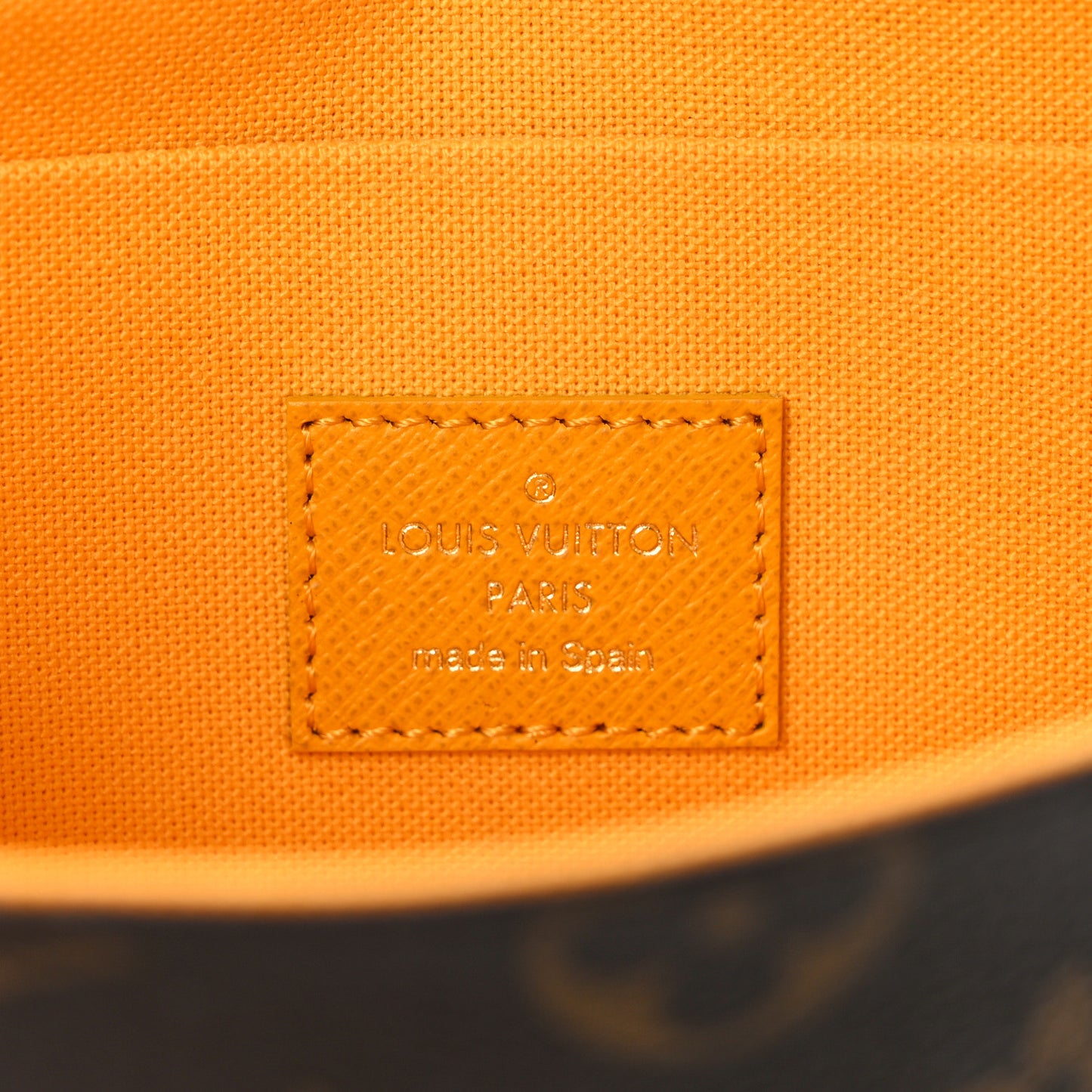 Monogram 2022 Christmas Animation New York Soho Pochette Felicie Chain Wallet Yellow